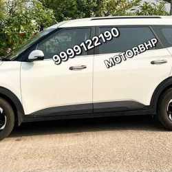 Kia Carens Clavis Premium Roof Rails (Black & Silver Finish)