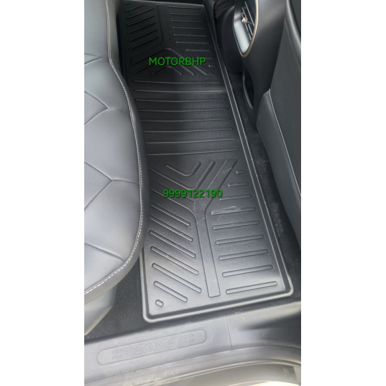 MG Windsor GFX Life Long Floor Mats Black