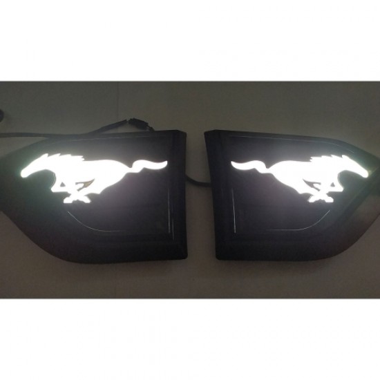 Ford Endeavour New Side Fender LED DRL Light Mustang Logo with Carbon Graphite Texture