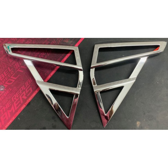 Mahindra XUV500 Tail Light Chrome Cover (2018-Onwards)  